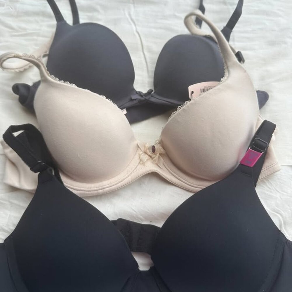Victoria's Secret Bra's 34 A